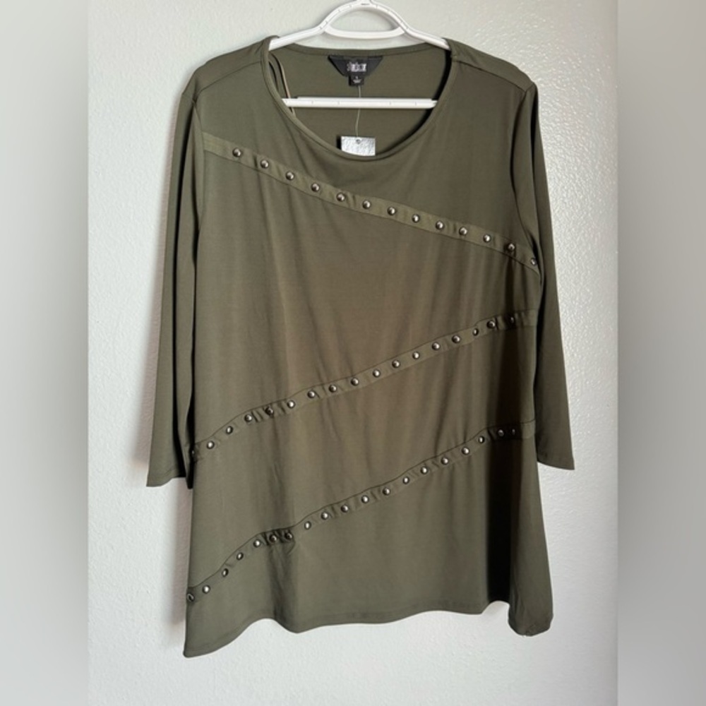 Slim Factor by Investments Crew Neck 3/4 Sleeve Studd Olive Green Top NWT Large